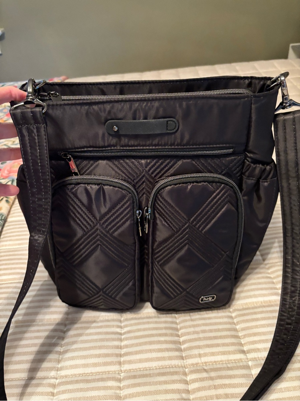 Lug Toodles Black Quilted Crossbody Bag with Star-Print Interior - Picture 2 of 8